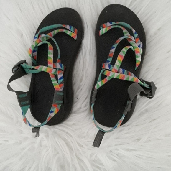 Shoe - Picture 3 of 4